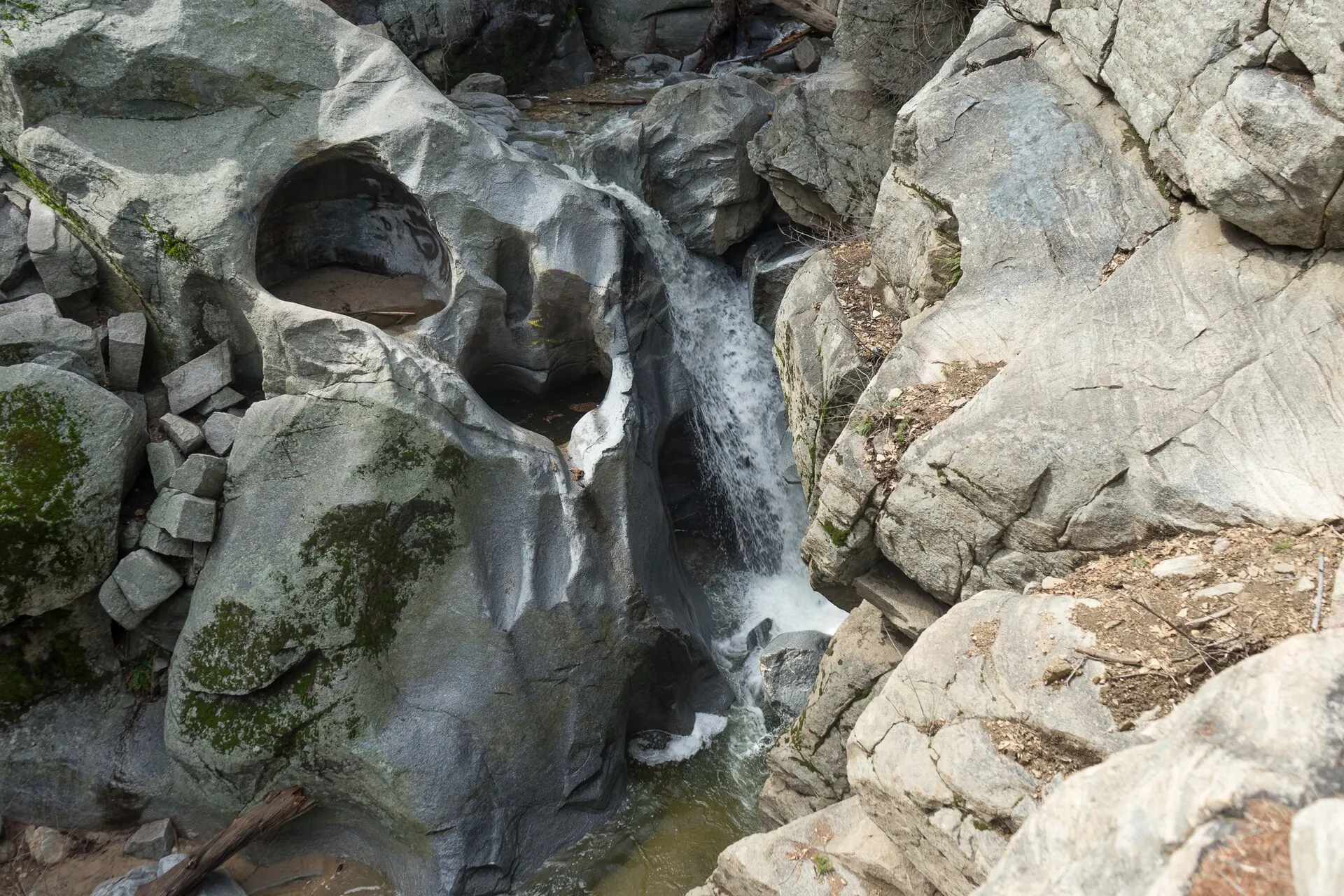 Heart Rock Trail and Seely Creek Falls near Crestline in the Lake Arrowhead area